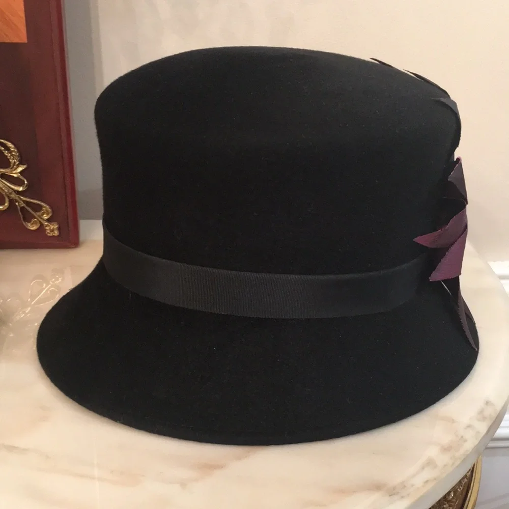 Bailey Tomlin London purple Floral Appliqué 100% Fur Felt black Hat